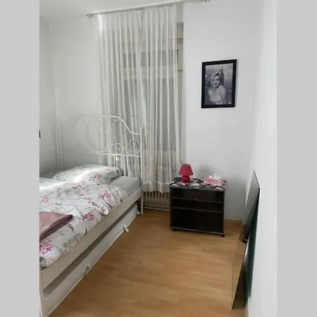 Ruby'S Apartment